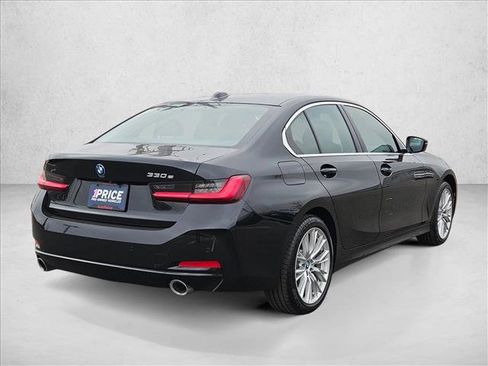 Used 2024 BMW 330e image 5