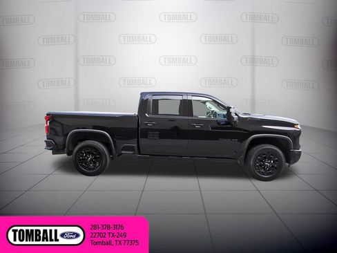 Used 2024 Chevrolet Silverado 2500 LTZ w/ LTZ Plus Package AWD/4WD image 8