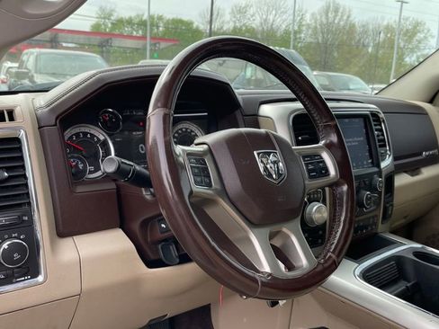 Used 2018 RAM 1500 Laramie AWD/4WD image 13