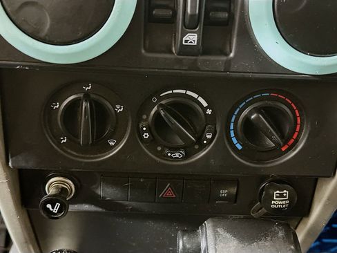 Used 2007 Jeep Wrangler Unlimited X w/ PWR Convenience Group AWD/4WD image 13