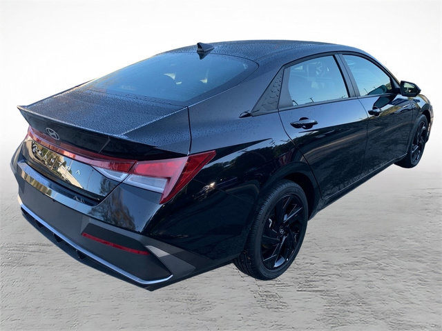 Certified 2026 Hyundai Elantra Sport FWD image 3