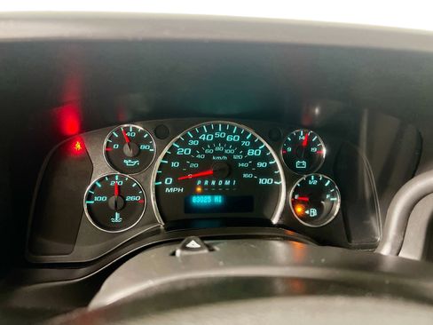 Used 2017 Chevrolet Express 3500 Work Van image 19