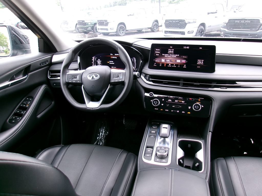 Used 2023 INFINITI QX60 Luxe AWD/4WD image 11