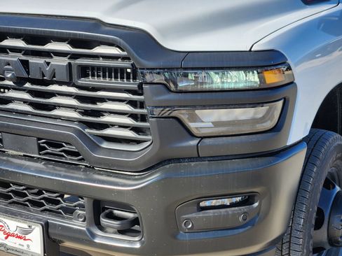 New 2026 RAM 3500 Tradesman AWD/4WD image 9