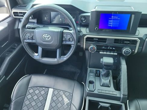 Used 2025 Toyota Tacoma SR image 13