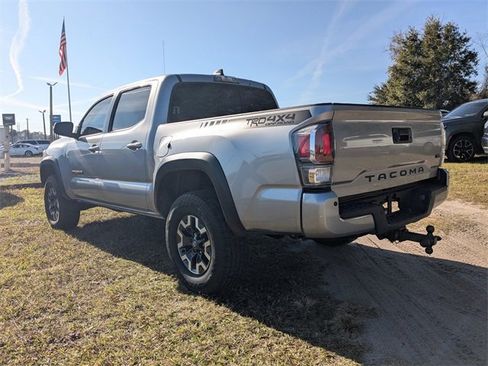 Used 2021 Toyota Tacoma TRD Off-Road image 5