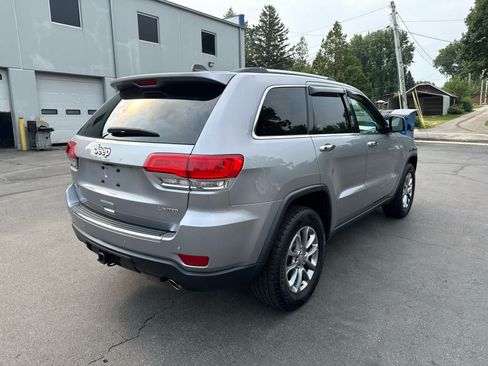Used 2016 Jeep Grand Cherokee Limited w/ Trailer Tow Group IV AWD/4WD image 3