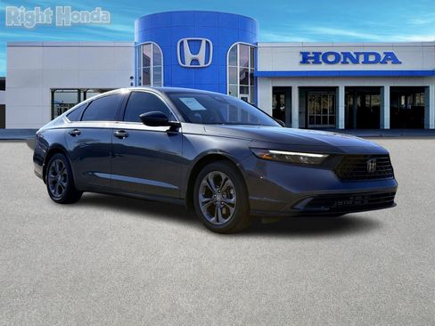 Used 2023 Honda Accord EX image 9