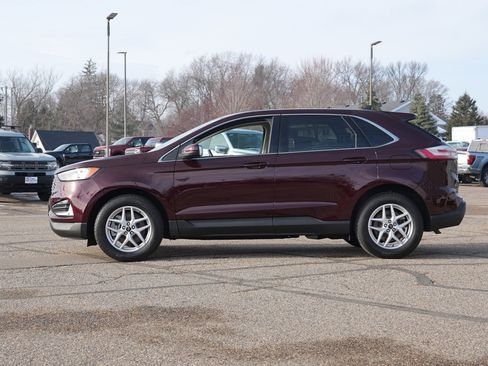 Used 2024 Ford Edge SEL w/ Convenience Package image 7