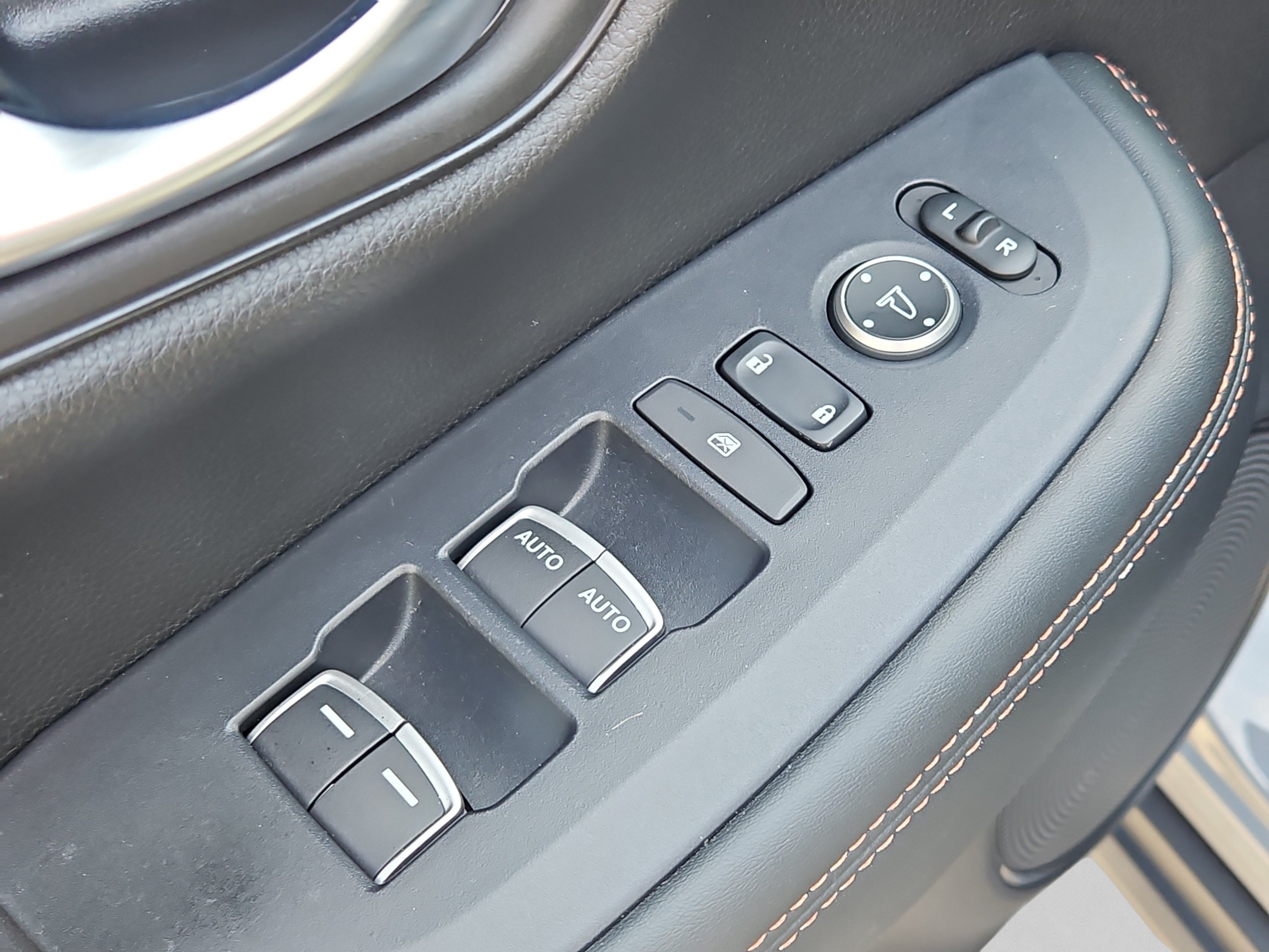 Certified 2023 Honda HR-V Sport image 16