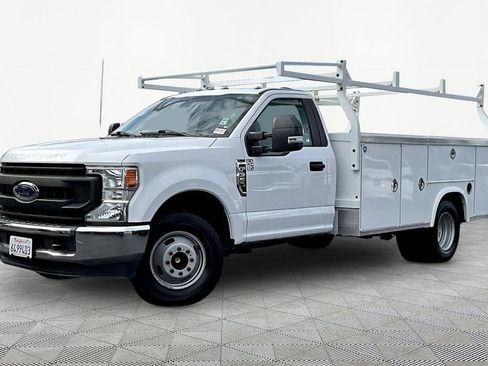 Used 2020 Ford F350 XL w/ Power Equipment Group RWD image 3
