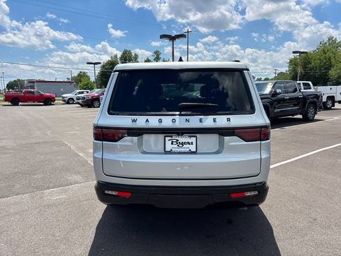 Used 2024 Jeep Wagoneer Series II w/ Convenience Group I AWD/4WD image 32