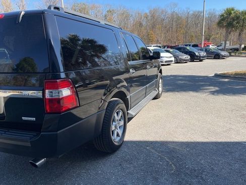 Used 2017 Ford Expedition EL XL w/ Equipment Group 101A image 8