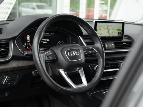 Used 2018 Audi Q5 2.0T Premium Plus w/ Premium Plus Package AWD/4WD image 11