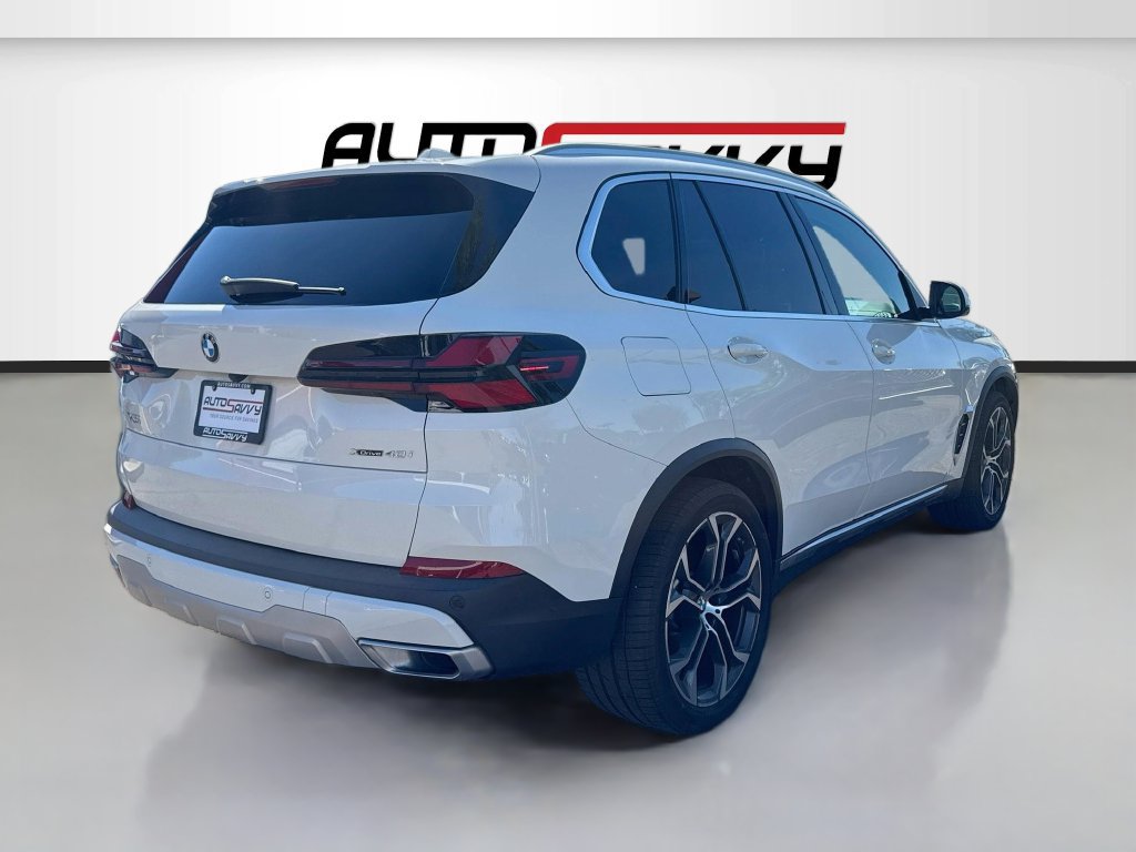 Used 2024 BMW X5 xDrive40i w/ Parking Assistance Package AWD/4WD image 7