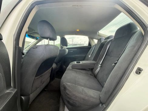 Used 2015 Nissan Altima 2.5 S w/ Power Driver Seat Package FWD image 10