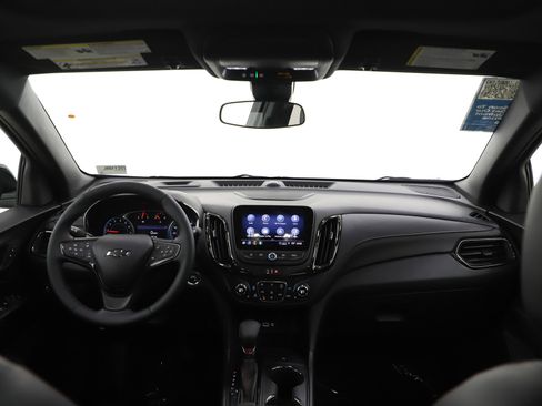 Used 2023 Chevrolet Equinox RS w/ RS Leather Package image 13