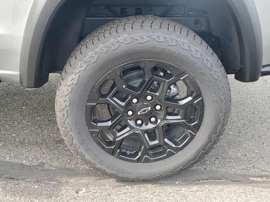 New 2026 Chevrolet Colorado Trail Boss w/ Midnight Edition AWD/4WD image 6