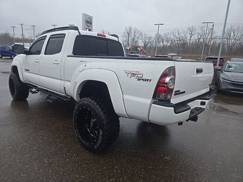 Used 2013 Toyota Tacoma 4x4 Double Cab w/ TRD Sport Pkg image 5