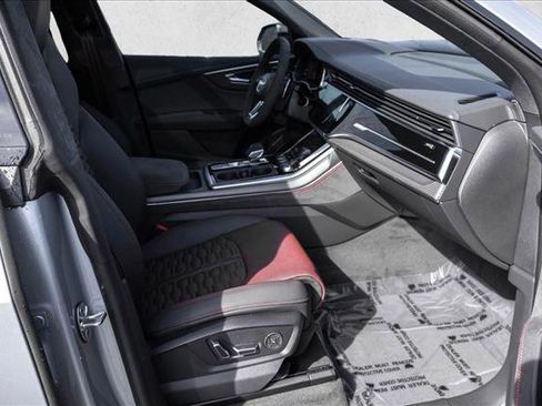 New 2026 Audi RS Q8 performance image 25