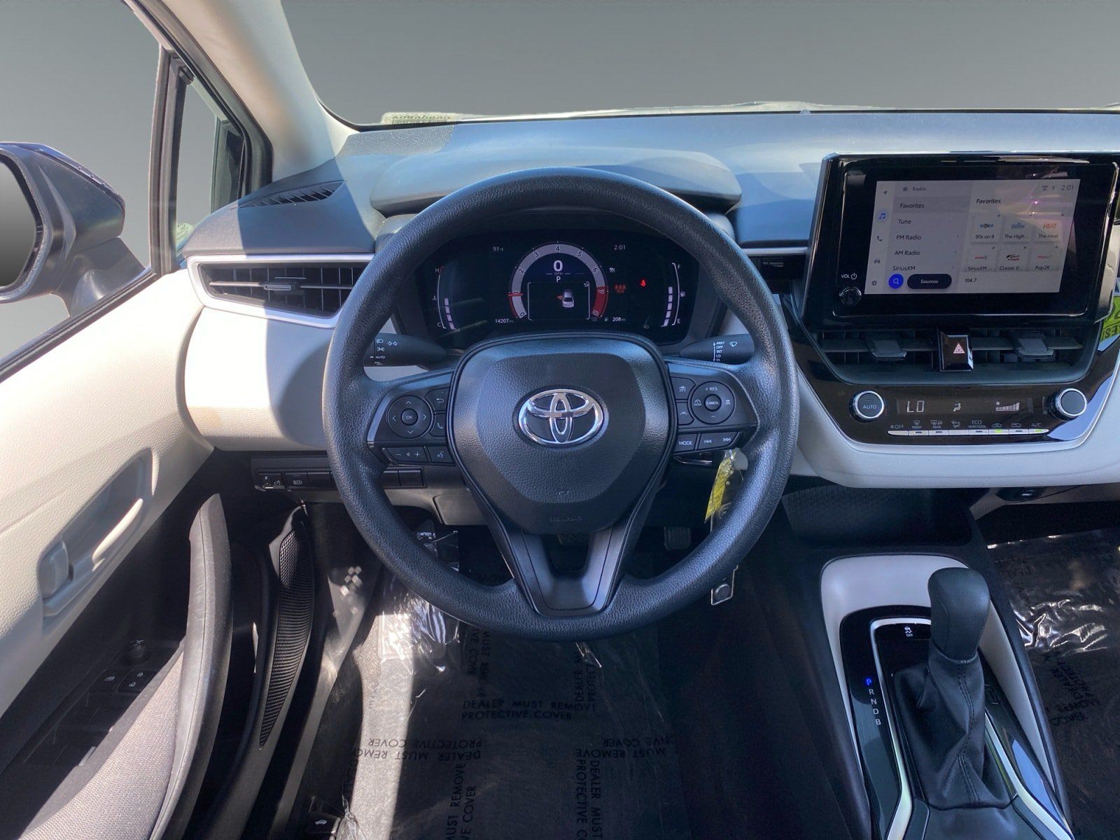 Used 2026 Toyota Corolla LE FWD image 12