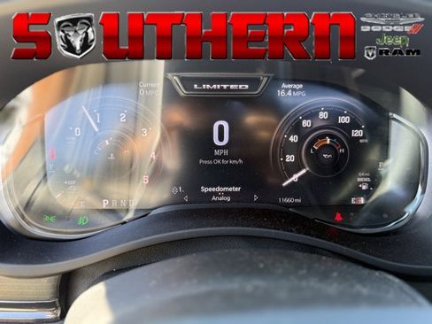 Used 2024 RAM 2500 Limited image 11