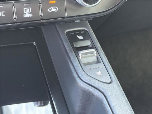 Used 2023 Kia Telluride SX X-Line AWD/4WD image 8