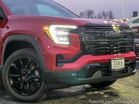 New 2026 GMC Terrain Elevation w/ Elevation Premium Package image 2