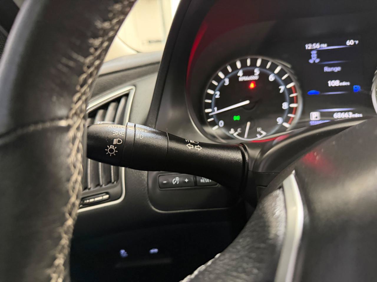 Used 2019 INFINITI Q50 Luxe w/ Essential Package (3.0T Luxe) AWD/4WD image 33