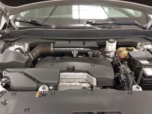 Used 2019 Buick Envision Essence image 30