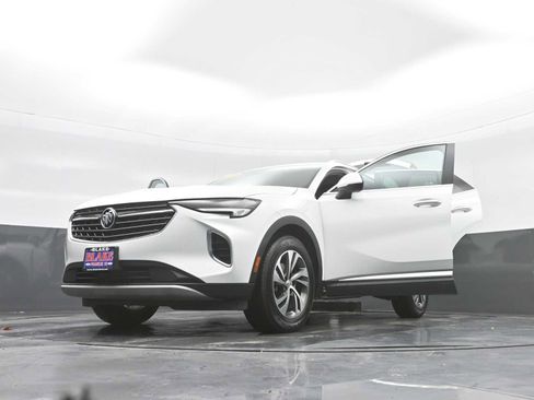 Used 2023 Buick Envision Essence image 42