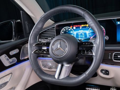 Certified 2024 Mercedes-Benz GLS 450 4MATIC image 20