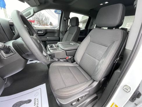 Used 2023 Chevrolet Silverado 1500 Custom Trail Boss w/ LPO, Dark Essentials Package image 10