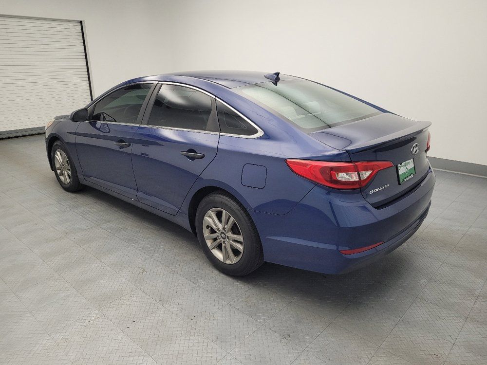 Used 2015 Hyundai Sonata SE w/ Option Group 09 FWD image 3