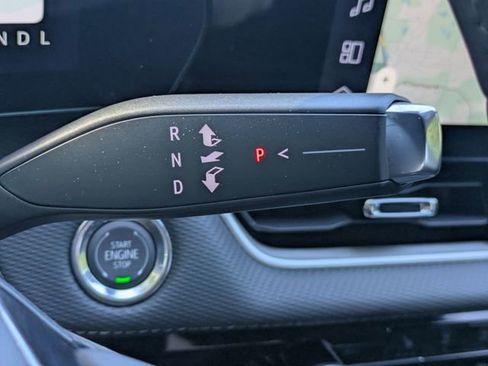 New 2026 Chevrolet Equinox LT FWD image 19