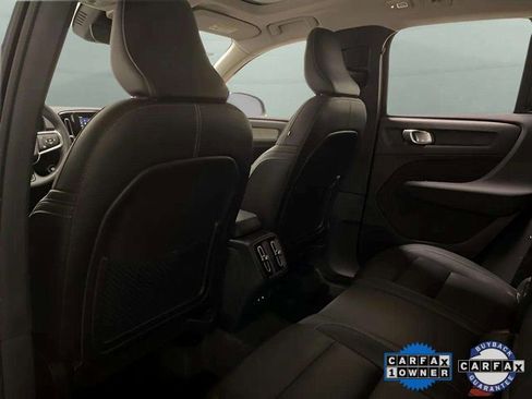 Used 2025 Volvo XC40 B5 Plus image 71
