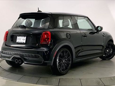 Certified 2024 MINI Cooper S w/ Signature Upholstery Package image 11