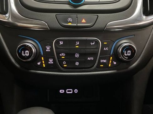 Used 2022 Chevrolet Equinox LT FWD image 50