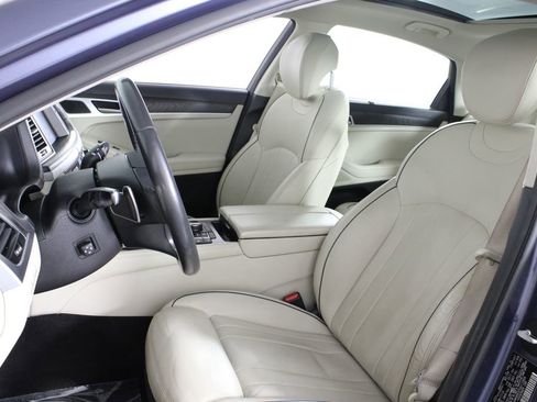 Used 2016 Hyundai Genesis 3.8 w/ Option Group 02 image 18