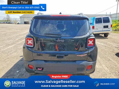 Used 2019 Jeep Renegade Trailhawk w/ Cold Weather Group II AWD/4WD image 8
