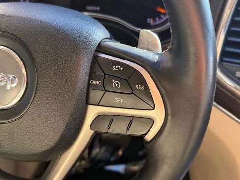 Used 2014 Jeep Grand Cherokee Limited image 21