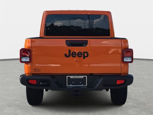 New 2025 Jeep Gladiator Sport image 6