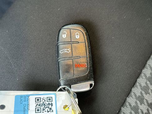 Used 2018 Dodge Challenger SXT image 20