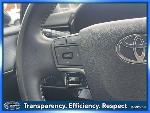 Used 2025 Toyota Camry SE image 21