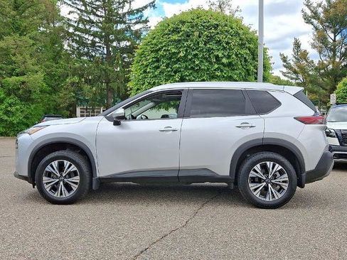 Certified 2023 Nissan Rogue SV w/ SV Premium B Package AWD/4WD image 5