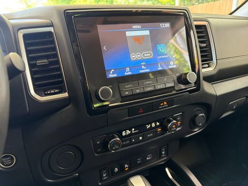 Used 2023 Nissan Frontier SV w/ SV Convenience Package RWD image 25