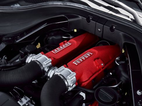 Used 2020 Ferrari Portofino RWD image 20