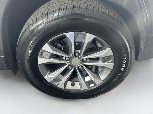 Used 2025 Chevrolet Equinox LT image 11