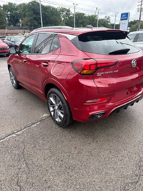 Used 2021 Buick Encore GX Select w/ Sport Touring Package AWD/4WD image 8