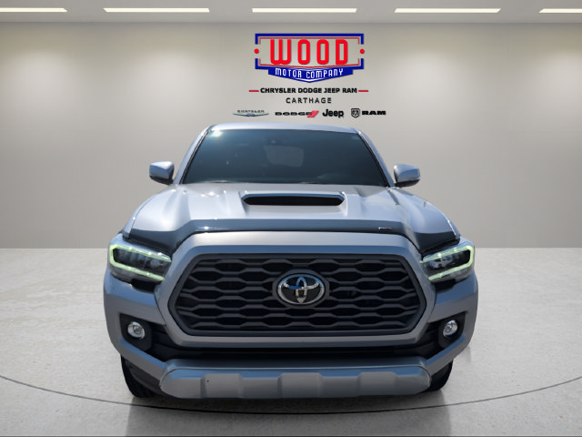 Used 2021 Toyota Tacoma TRD Sport w/ TRD Premium Sport Package AWD/4WD image 13